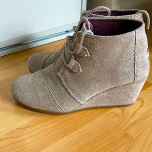 Toms Taupe Wedge Booties